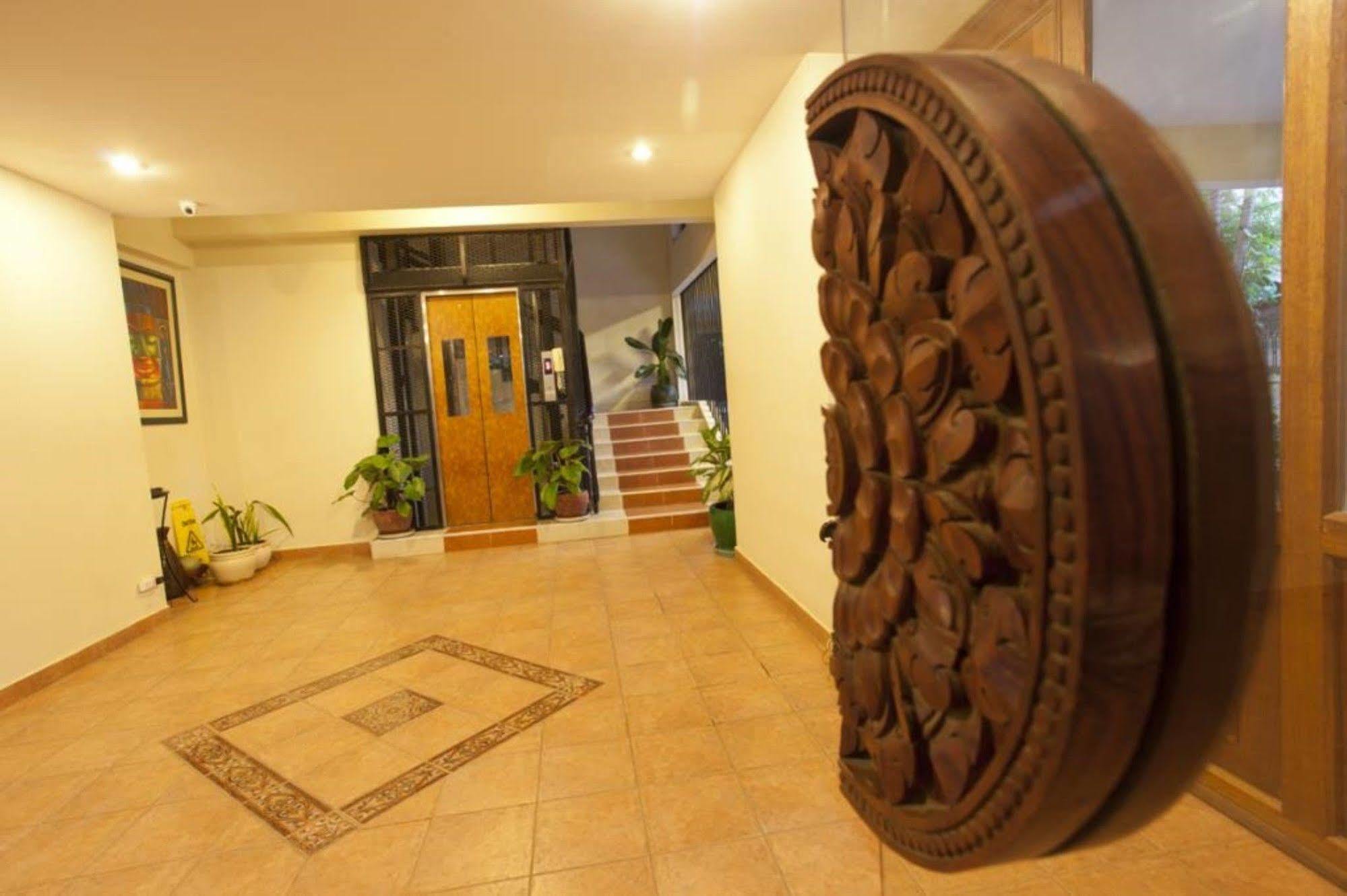 Grand Residence Phnompen Kültér fotó